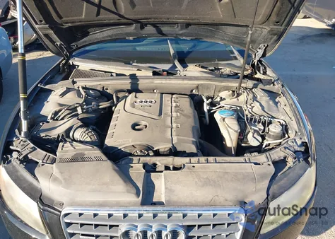 2012 Audi A5 2.0T Premium z USA, uszkodzony, nr VIN WAULFAFR2CA043970